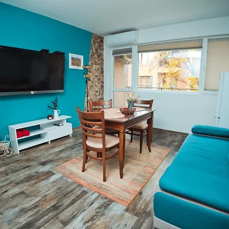 Central 1bd Free Private Garage Апартаменты