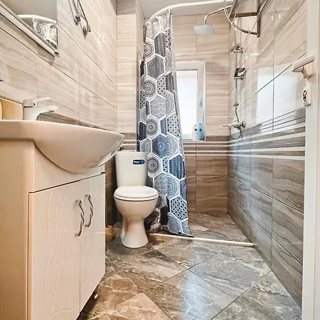 Central 1bd Free Private Garage Пловдив